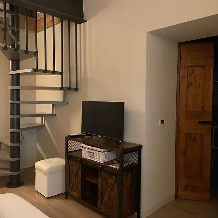 Oda ve Kahvaltı Cascina Sagrestia 3*