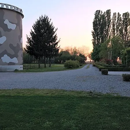 Bed and breakfast Cascina Sagrestia 3*