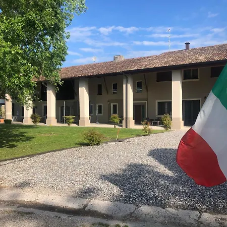 Bed & Breakfast Cascina Sagrestia *