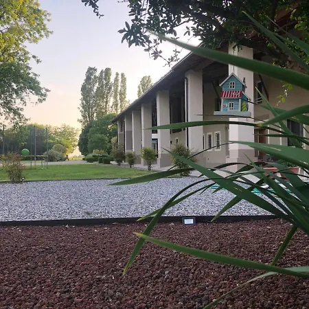 Bed & Breakfast Cascina Sagrestia *