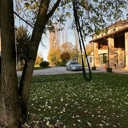 Bed & Breakfast Cascina Sagrestia *